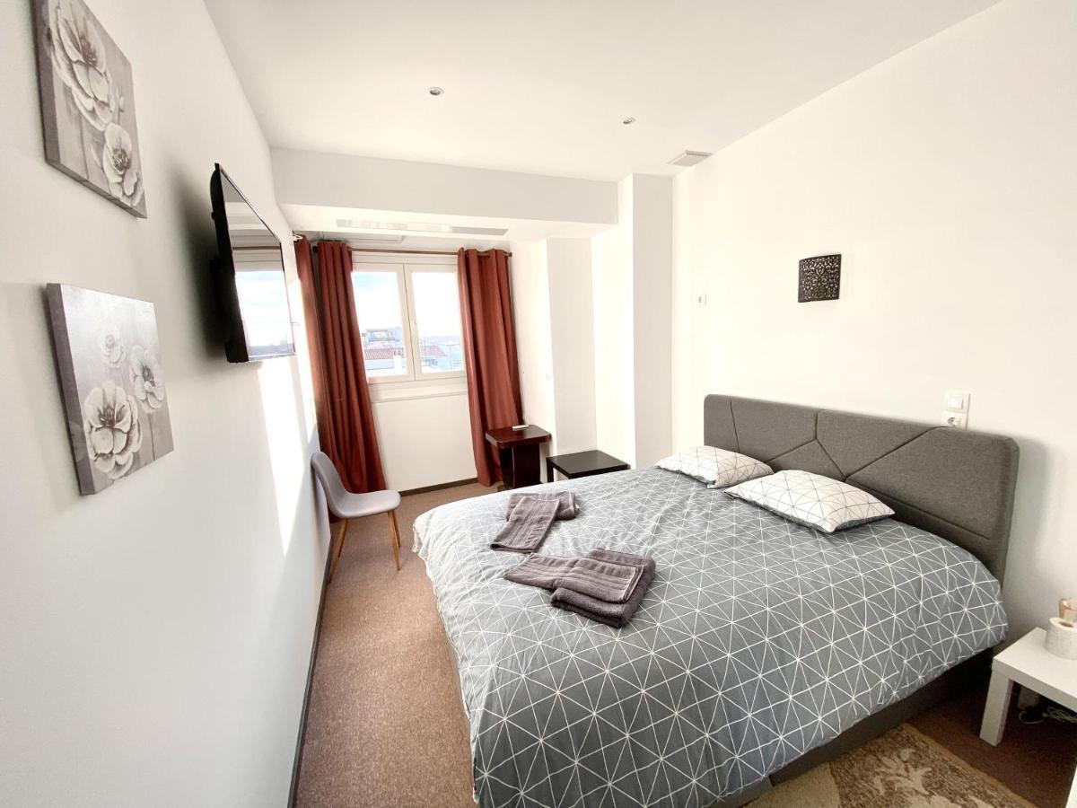 Classic 2 Bedroom Apartment Next To Metro - Marousi 아테네 외부 사진