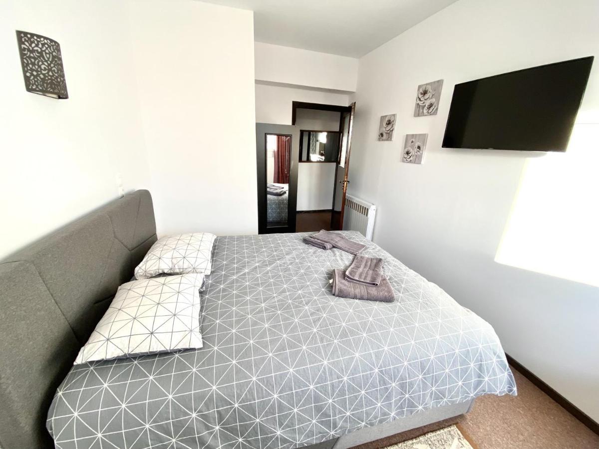 Classic 2 Bedroom Apartment Next To Metro - Marousi 아테네 외부 사진