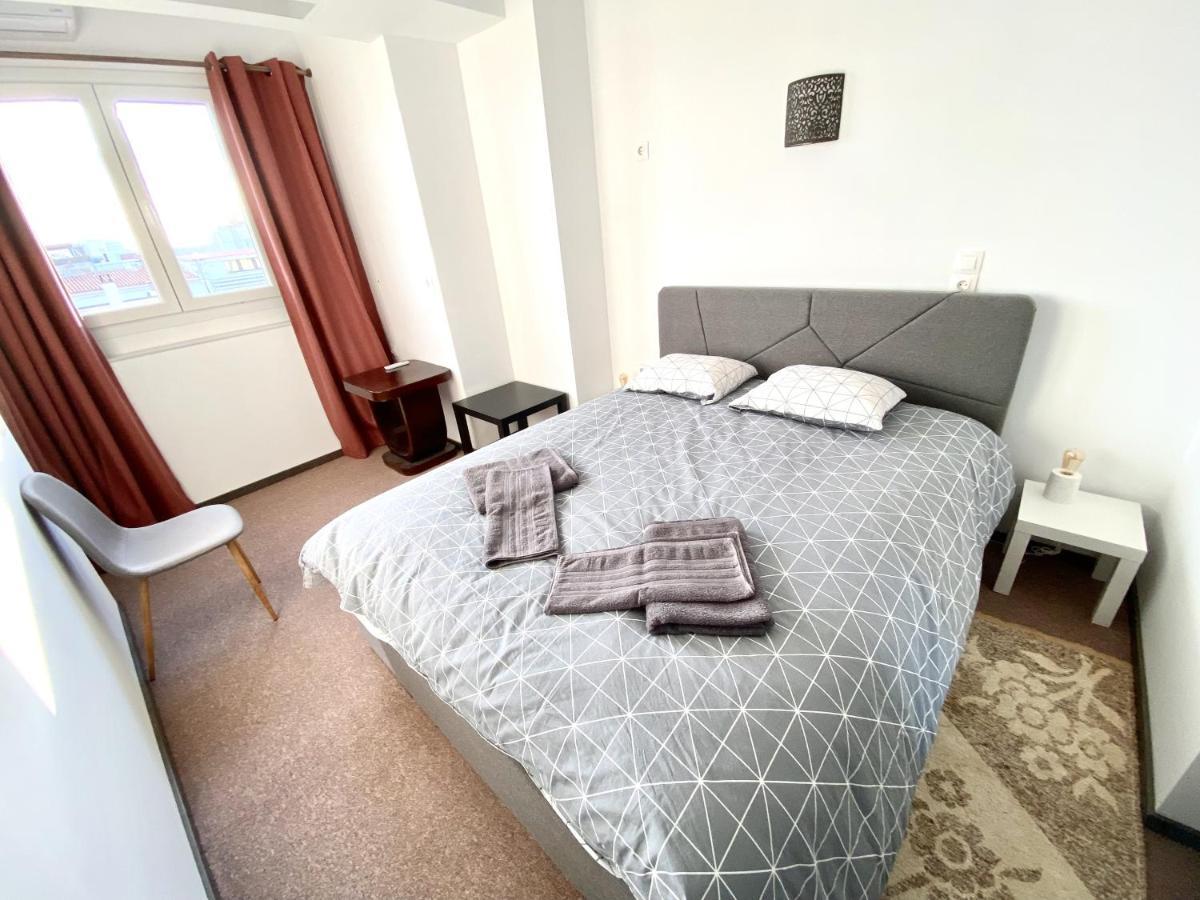 Classic 2 Bedroom Apartment Next To Metro - Marousi 아테네 외부 사진